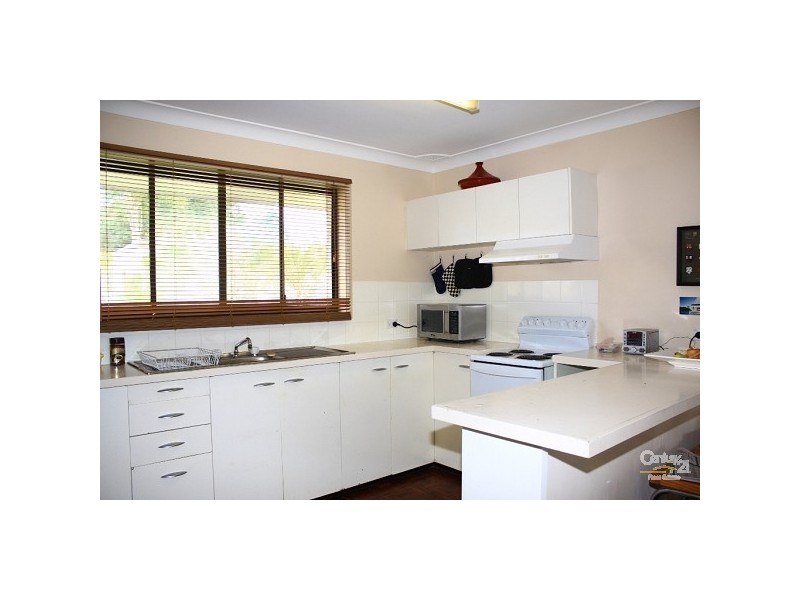1/1 Papala Avenue, Bateau Bay NSW 2261