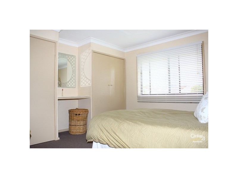 1/1 Papala Avenue, Bateau Bay NSW 2261