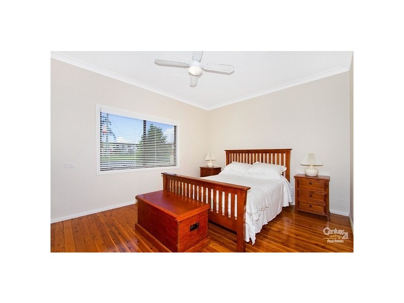 25 McGirr Avenue, The Entrance NSW 2261
