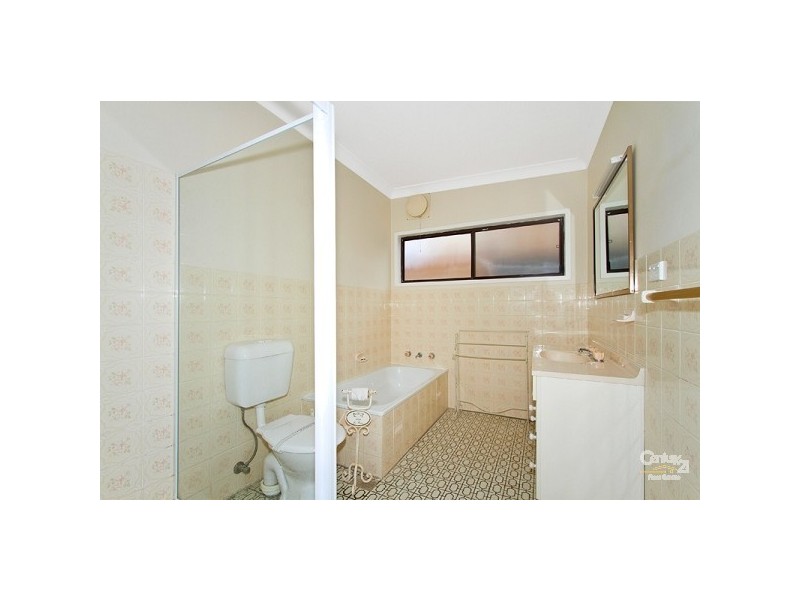 25 McGirr Avenue, The Entrance NSW 2261