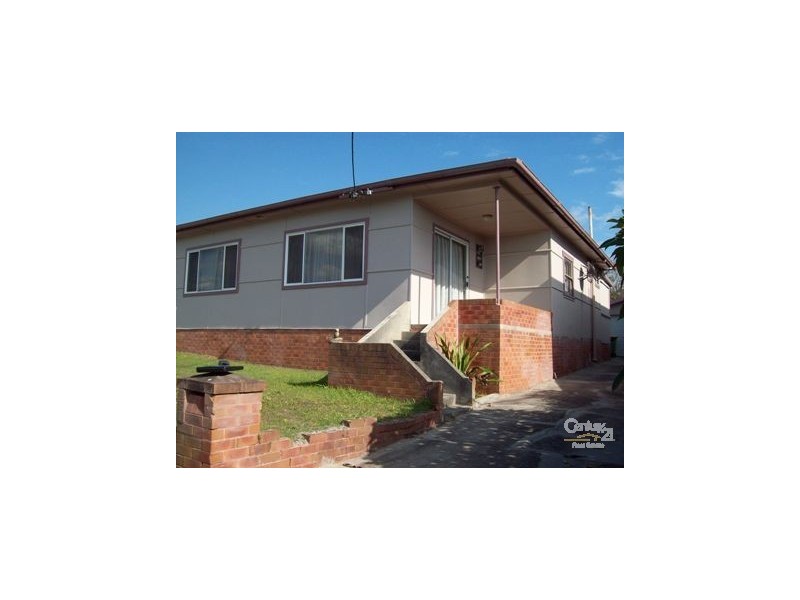 13 Gosford Ave, The Entrance NSW 2261