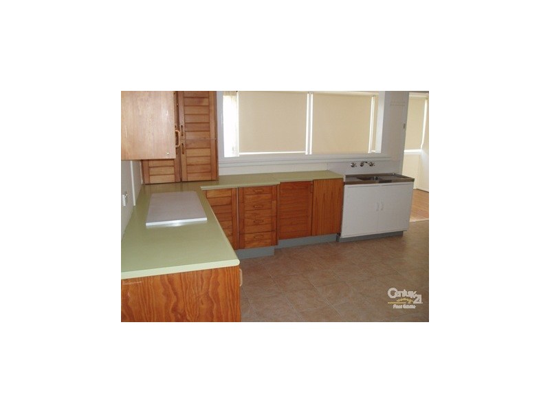 13 Gosford Ave, The Entrance NSW 2261