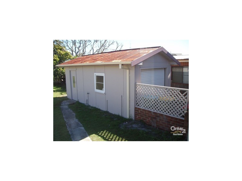 13 Gosford Ave, The Entrance NSW 2261