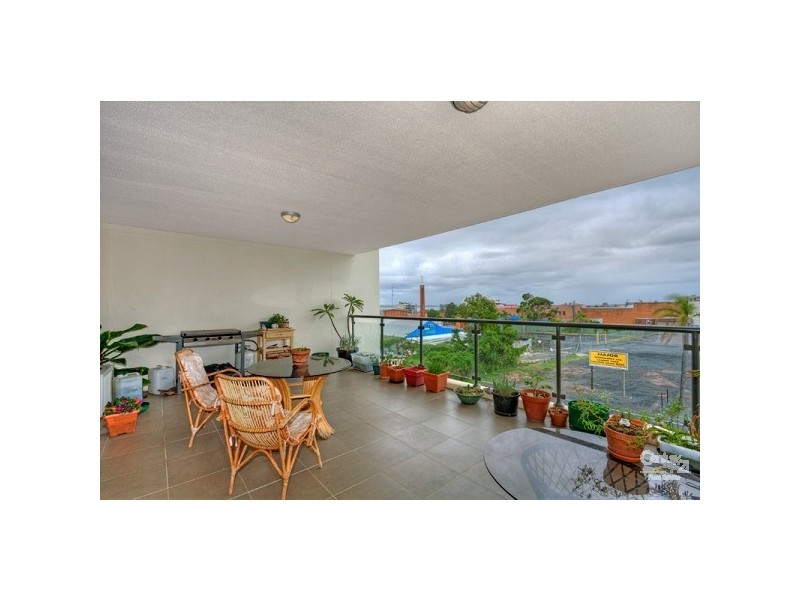 28/2-6 Warrigal St, The Entrance NSW 2261