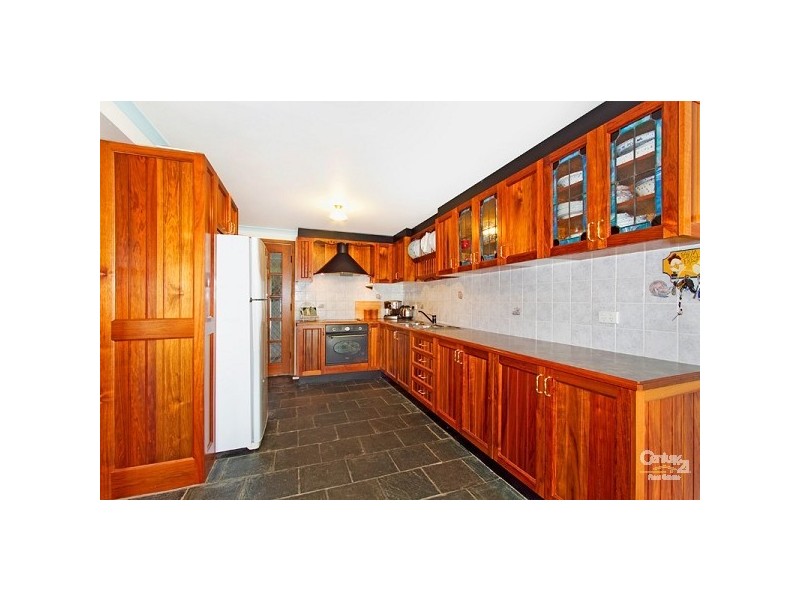 50 Georgina Ave, Gorokan NSW 2263