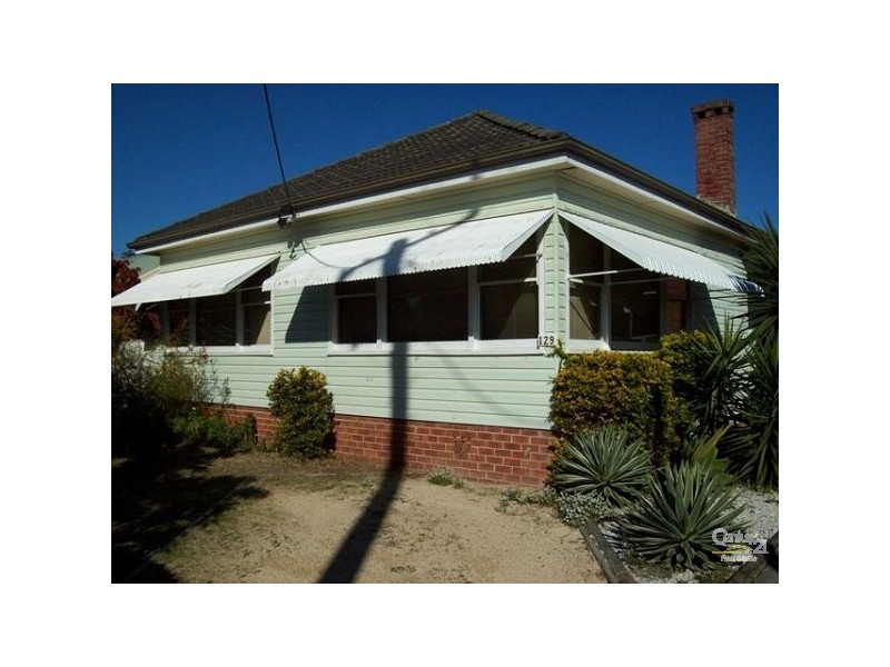 129 Elsiemer Street, Toowoon Bay NSW 2261