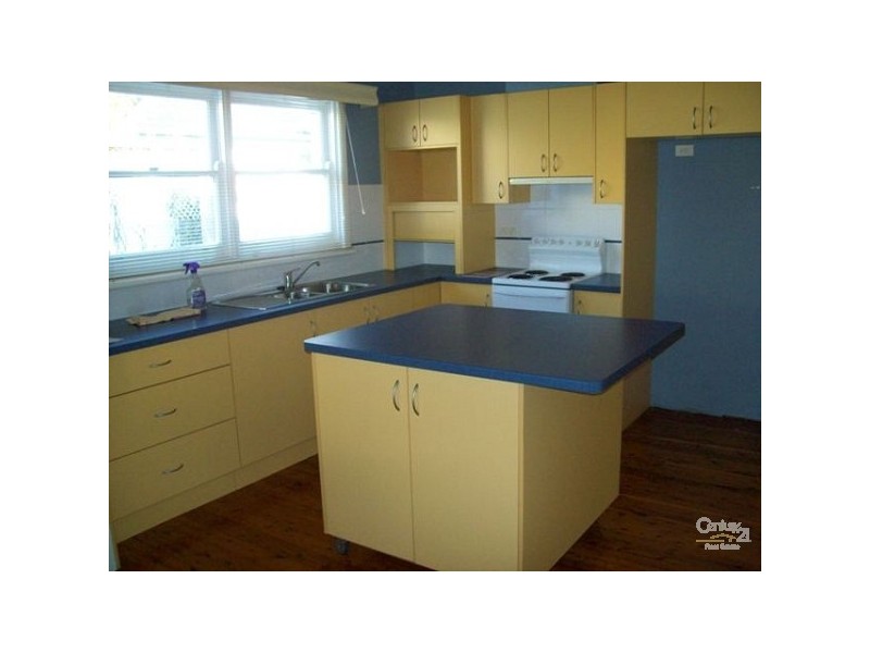 129 Elsiemer Street, Toowoon Bay NSW 2261