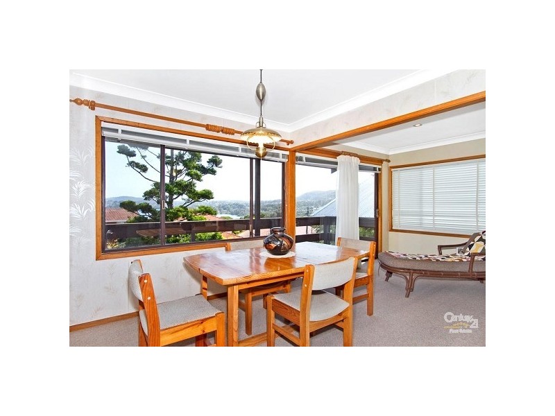 7 Lavinia Street, Forresters Beach NSW 2260