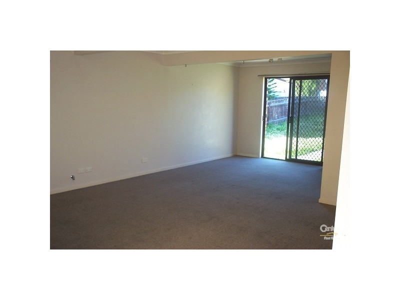 1/25 Adrian Close, Bateau Bay NSW 2261
