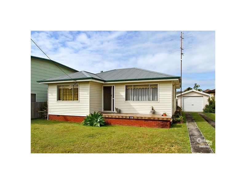 35 Bondi Road The Entrance North, The Entrance North NSW 2261