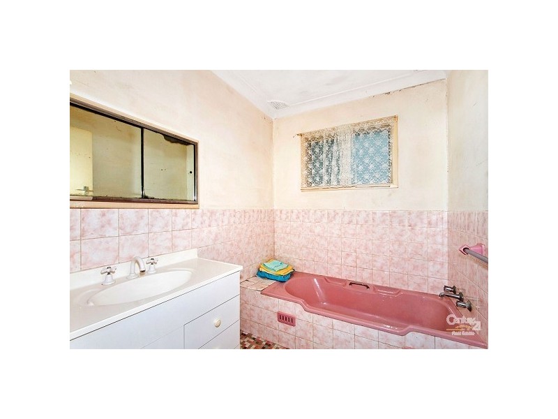 35 Bondi Road The Entrance North, The Entrance North NSW 2261