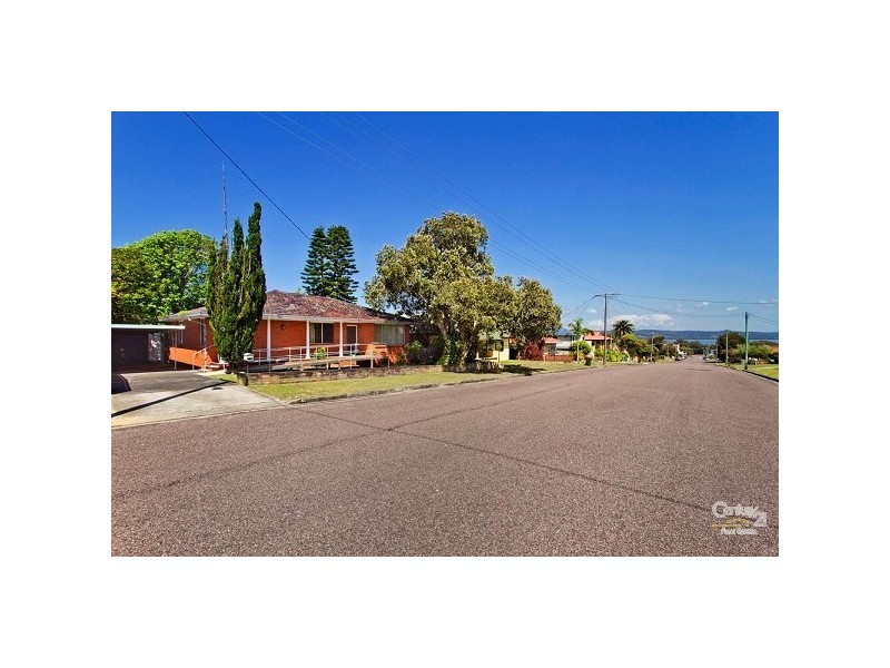 41 Thompson Street, Long Jetty NSW 2261