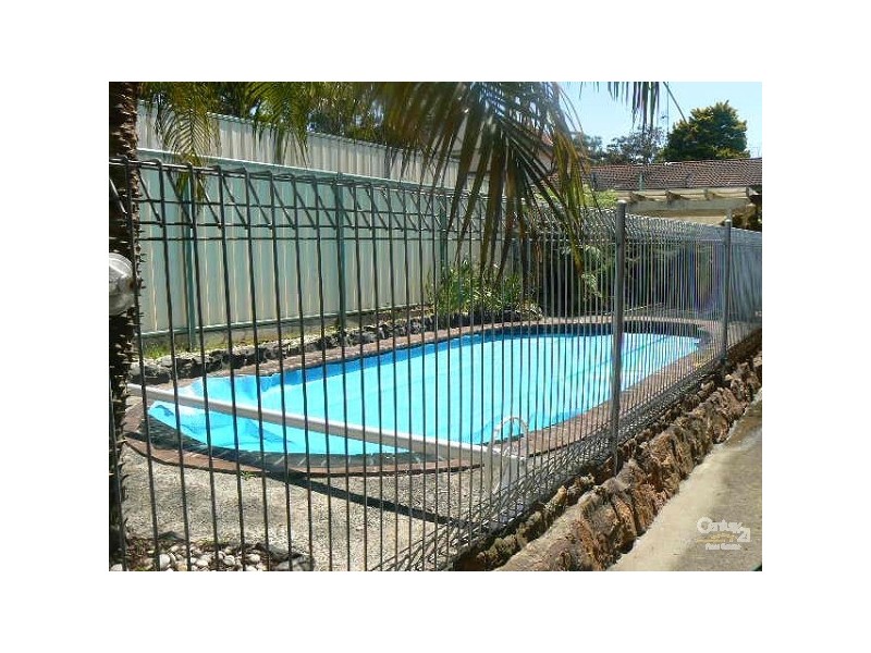 18 Ruskin Row, Killarney Vale NSW 2261