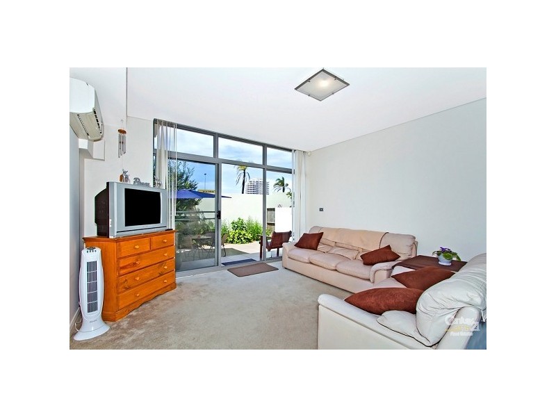 2/2-6 Warrigal Street, The Entrance NSW 2261