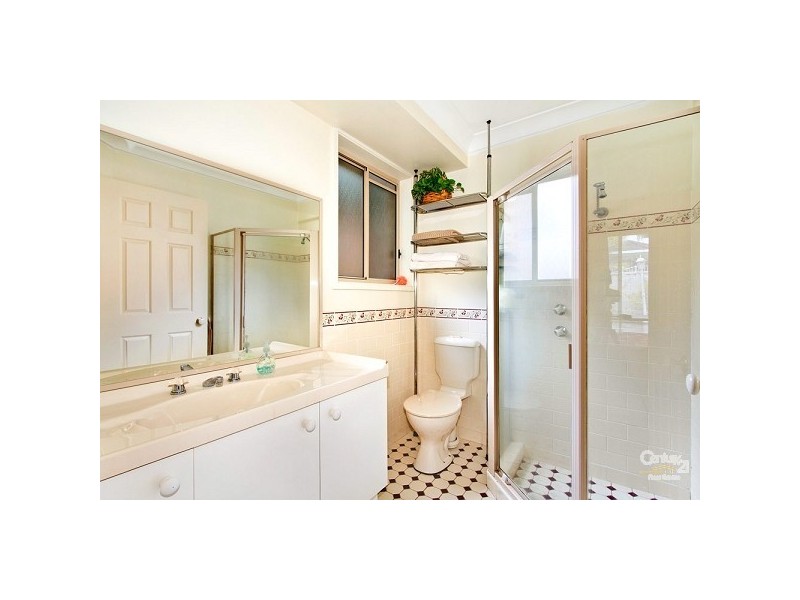 5 Bomaderry Crescent, Glenning Valley NSW 2261