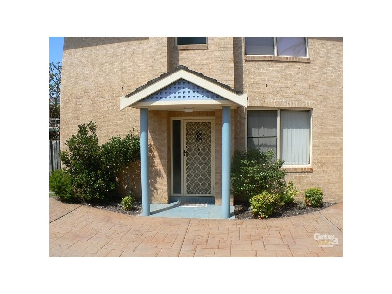 3/13 CHARLTON AVE, Blue Bay NSW 2261