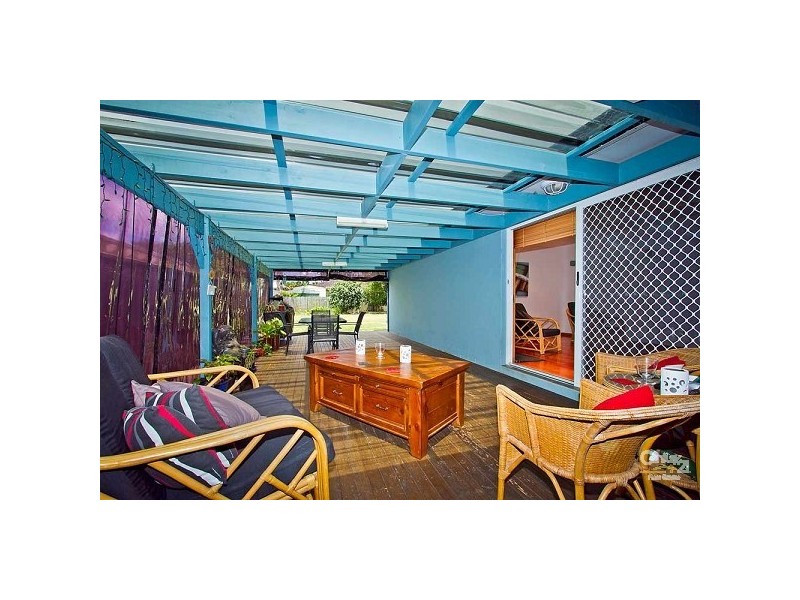 15 Elewa Avenue, Bateau Bay NSW 2261