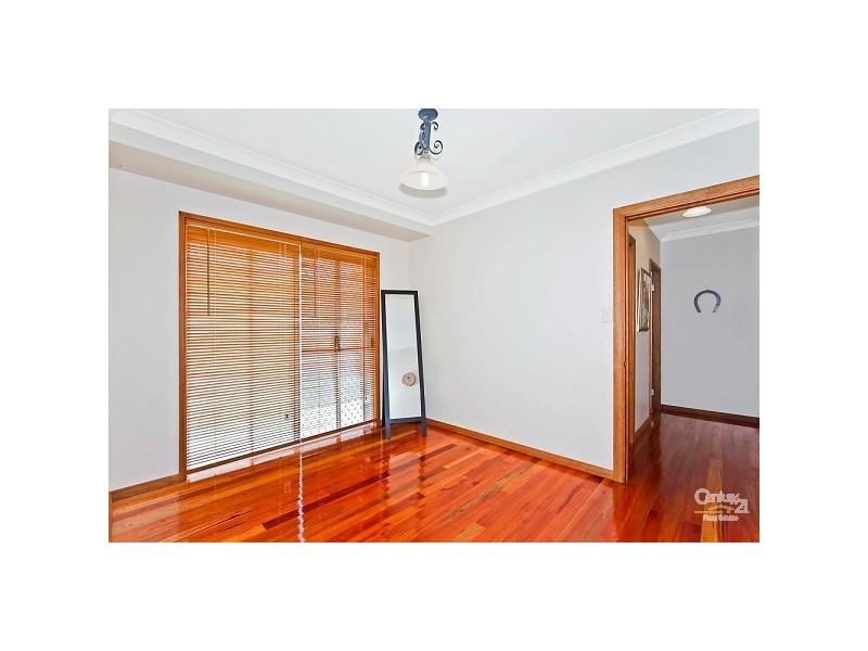 15 Elewa Avenue, Bateau Bay NSW 2261