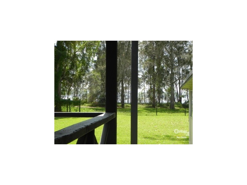 65 Lakedge Ave, Berkeley Vale NSW 2261