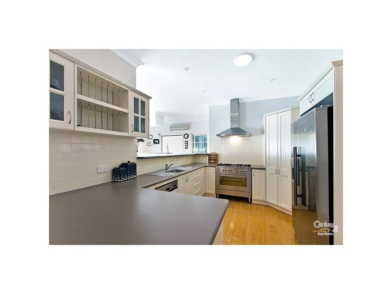 10 McLean Street, Killarney Vale NSW 2261