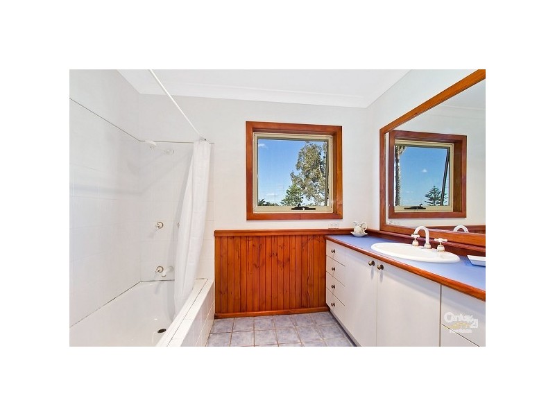 58 Dampier Blvd, Killarney Vale NSW 2261