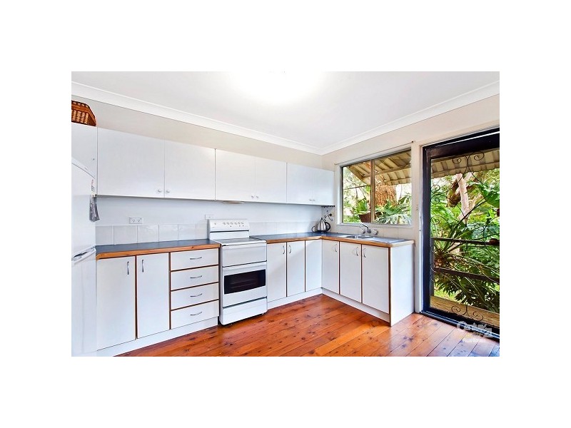 23 Hilltop Street, Bateau Bay NSW 2261