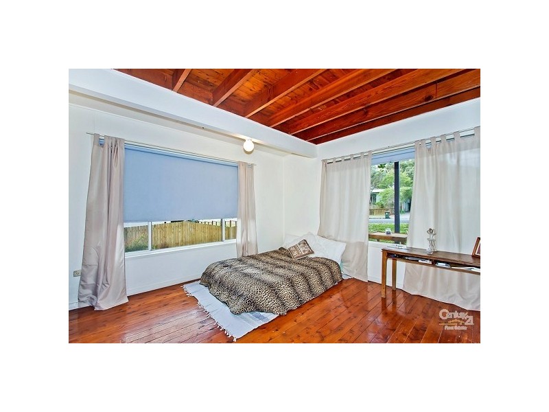 23 Hilltop Street, Bateau Bay NSW 2261