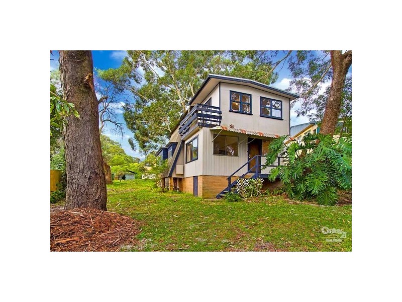 23 Hilltop Street, Bateau Bay NSW 2261