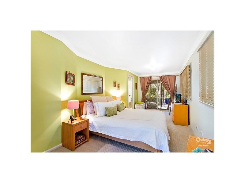 5 Peter Avenue, Forresters Beach NSW 2260