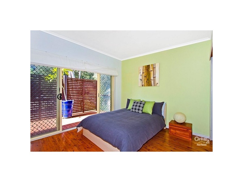 5 Peter Avenue, Forresters Beach NSW 2260