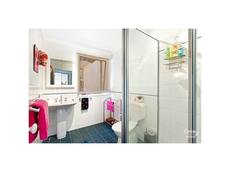 5 Peter Avenue, Forresters Beach NSW 2260