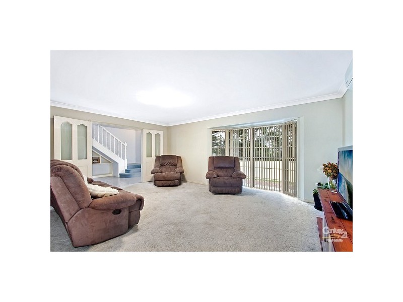 1 Keveer Close, Berkeley Vale NSW 2261