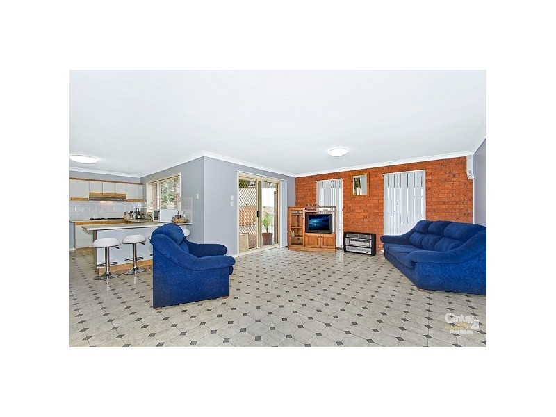 1 Keveer Close, Berkeley Vale NSW 2261