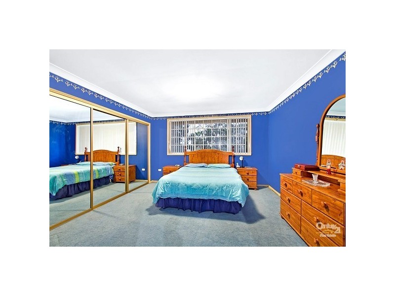 1 Keveer Close, Berkeley Vale NSW 2261