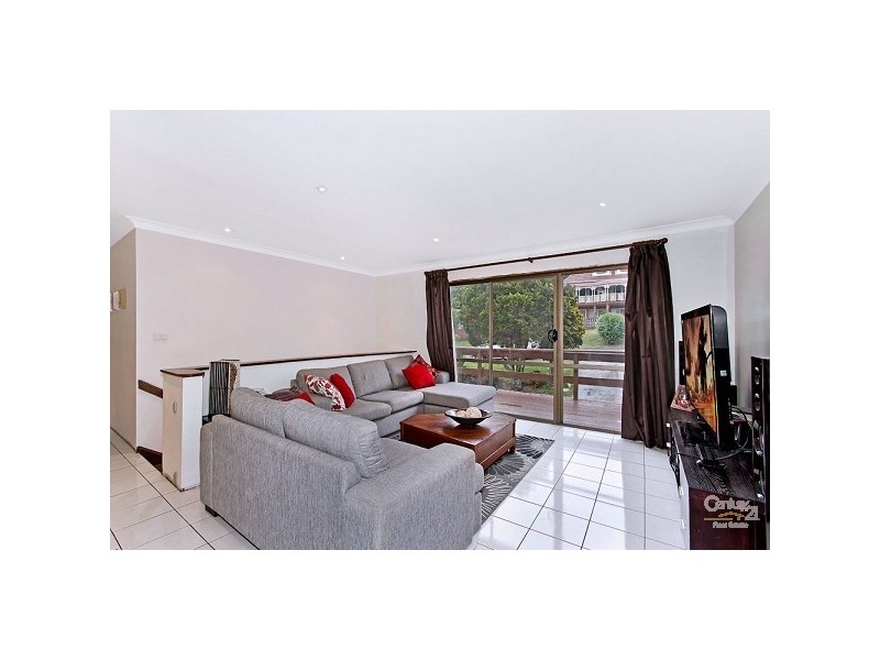 55 Hillside Drive, Berkeley Vale NSW 2261