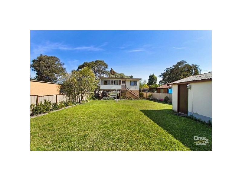 53 Kerry Crescent, Berkeley Vale NSW 2261