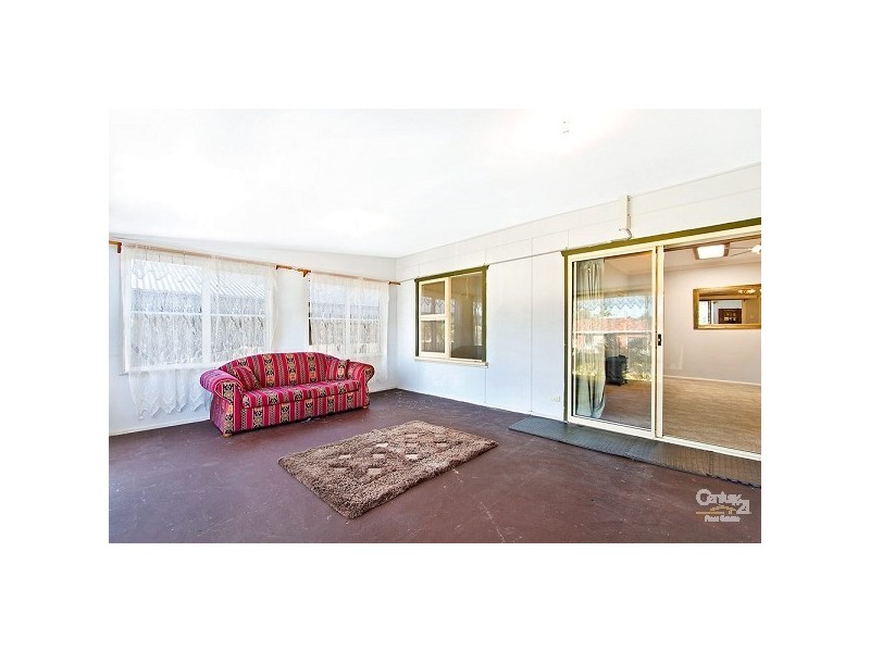 84 Oaks Ave, Long Jetty NSW 2261