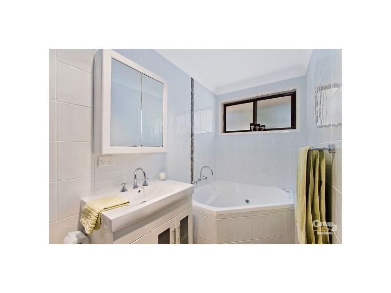 114 Lakedge Avenue, Berkeley Vale NSW 2261