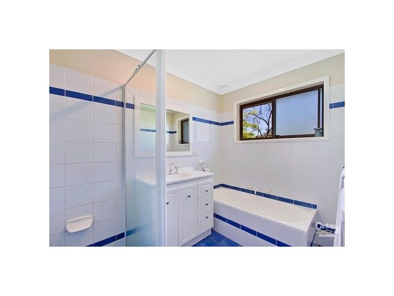 114 Lakedge Avenue, Berkeley Vale NSW 2261
