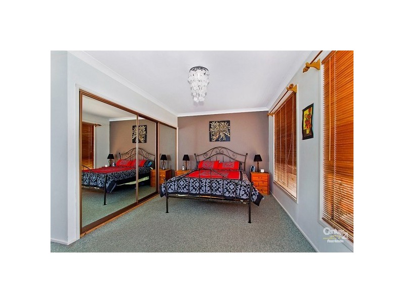 10 Tasman Avenue, Killarney Vale NSW 2261
