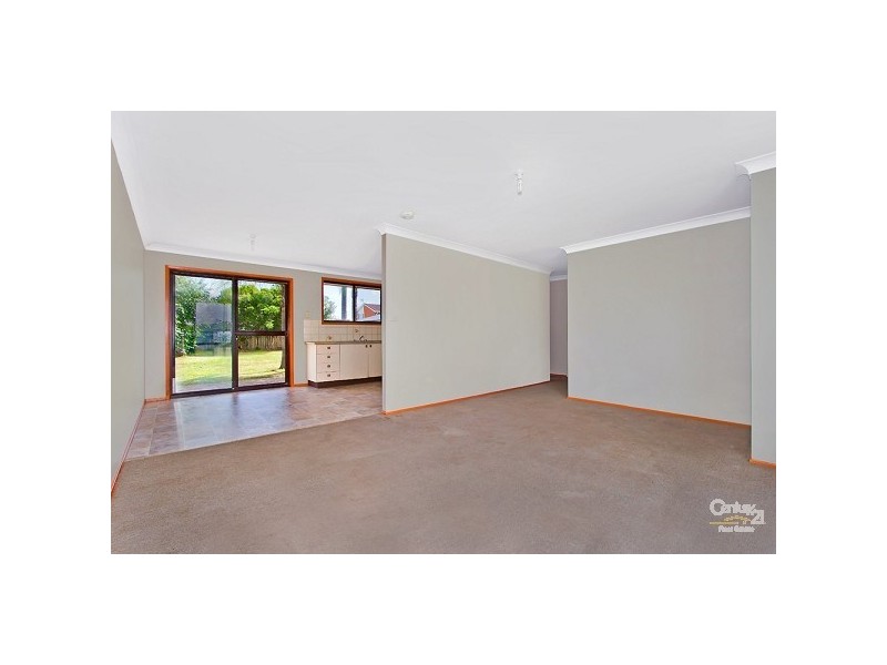 10 Koorana Avenue, Gorokan NSW 2263