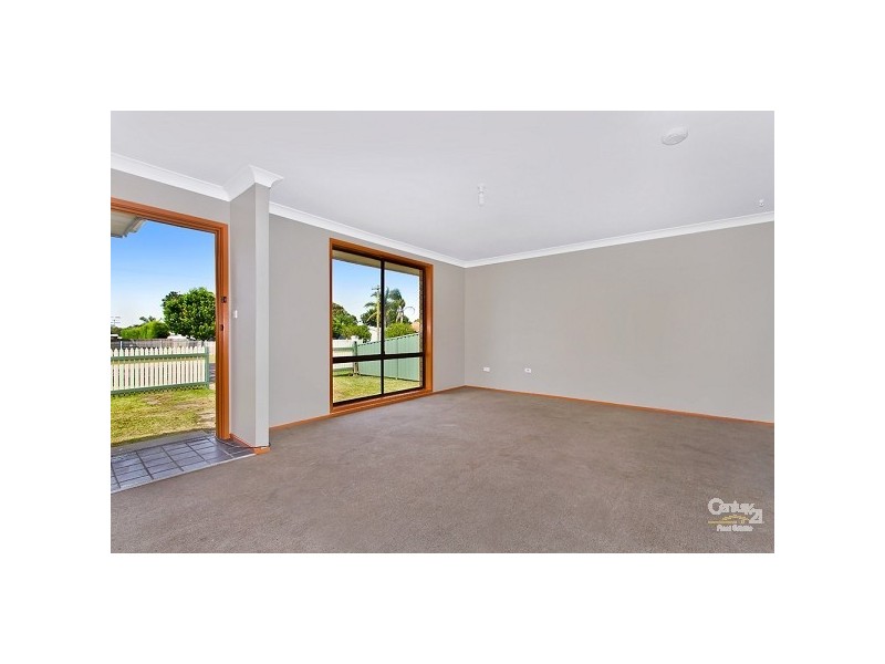 10 Koorana Avenue, Gorokan NSW 2263