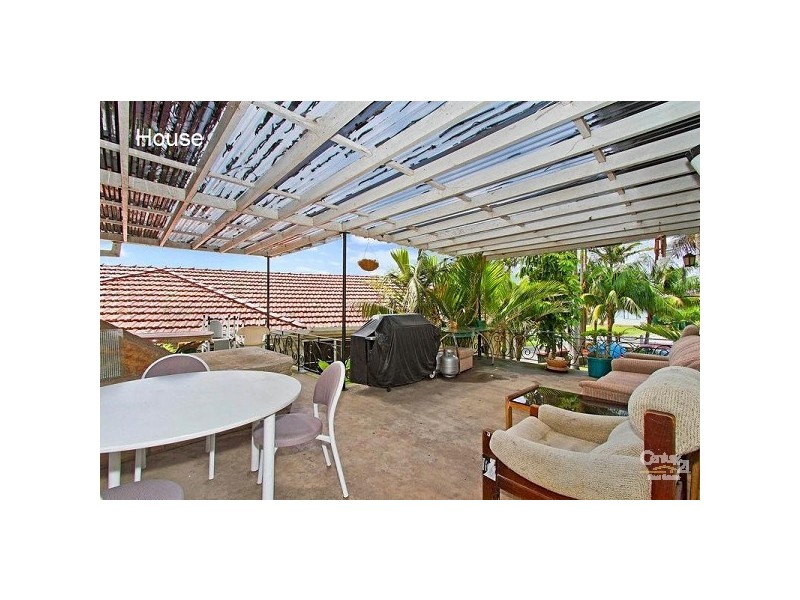 32 Bay Road, The Entrance NSW 2261