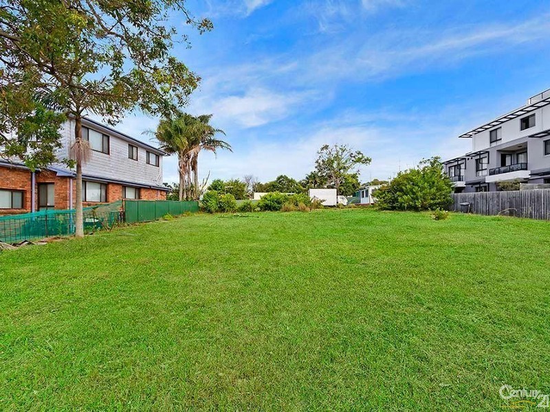 70a Lakeside Parade, The Entrance NSW 2261