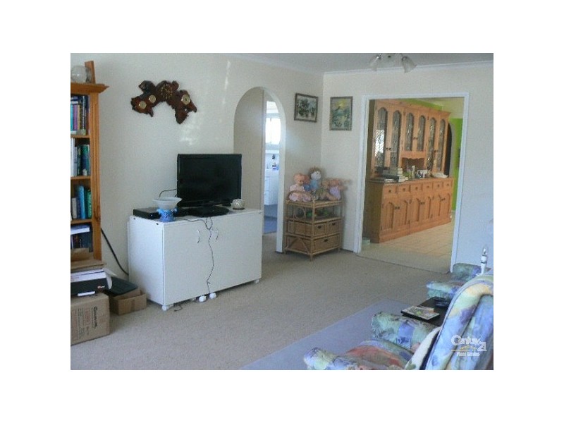 3 George Hely Cres, Killarney Vale NSW 2261