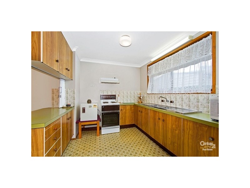 2/4 Bay Road, The Entrance NSW 2261