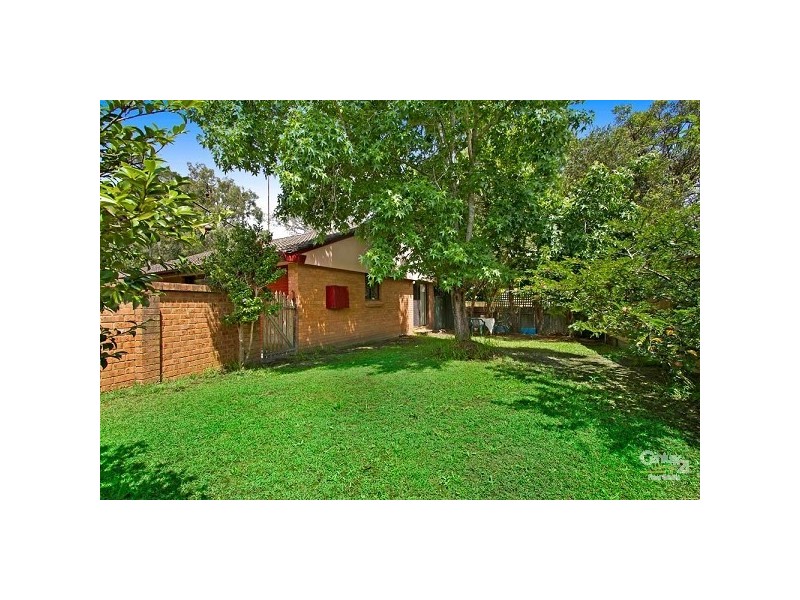 5 Loxley Close, Berkeley Vale NSW 2261