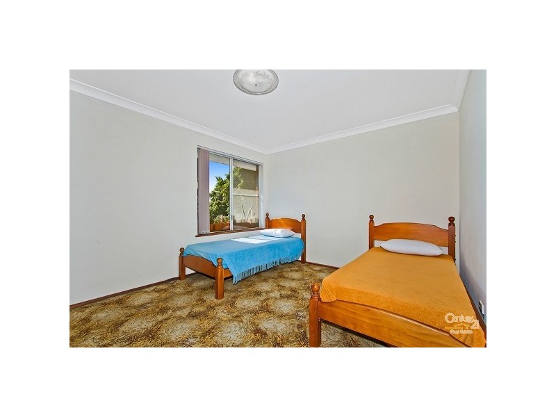 32 Dampier Blvde, Killarney Vale NSW 2261