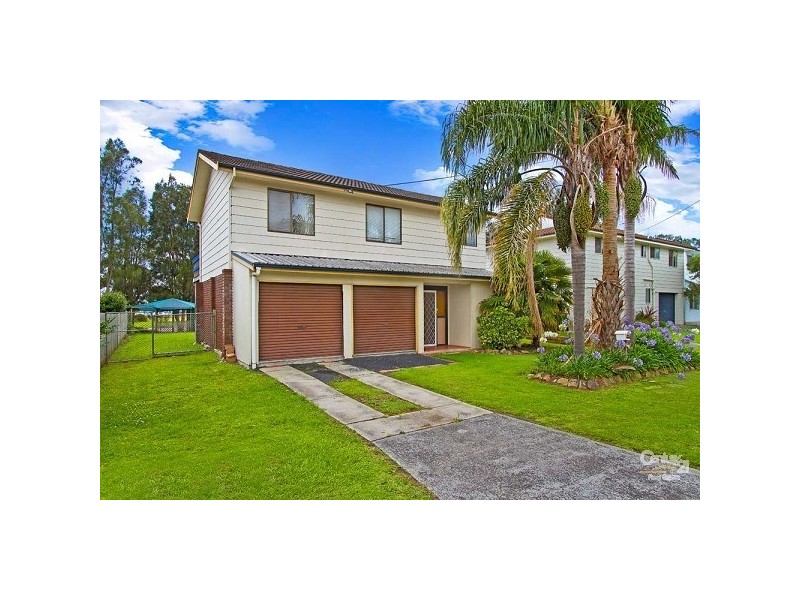 329 Lakedge Avenue, Berkeley Vale NSW 2261