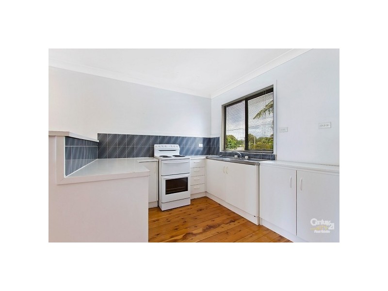 329 Lakedge Avenue, Berkeley Vale NSW 2261